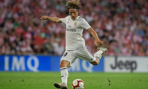 Bị "Messi xứ Basque" đâm thủng lưới, Real Madrid chấm dứt mạch trận toàn thắng