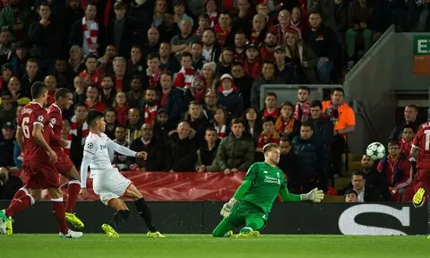 Liverpool 2-2 Sevilla: Tử huyệt nơi hàng thủ
