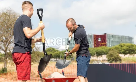 Lễ khởi công xây dựng SVĐ mang tên thánh Johan của Barca