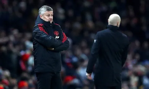 "Đó là một cái tát khiến Solskjaer tỉnh táo và biết mình đang ở đâu"