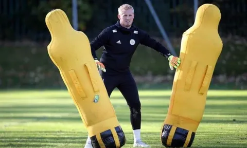 Tiết lộ! Cầu thủ này đã cố gắng lao vào đám cháy trực thăng Leicester