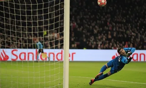 Chấm điểm Real trận Ajax: Găng tay vàng World Cup 2018 trổ tài