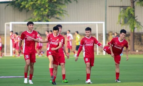 Cầu thủ Hà Nội FC hội quân, tuyển Việt Nam tiếp tục tập nhẹ nhàng