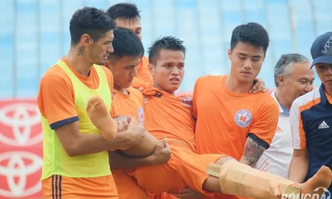 A Mít đứt dây chằng, nghỉ thi đấu dài hạn