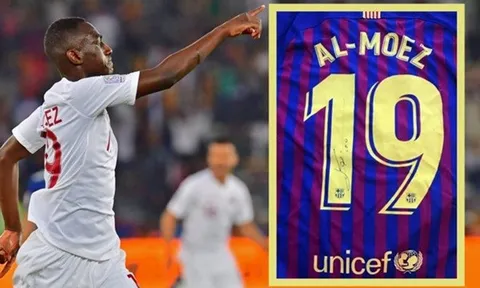 Vua phá lưới Asian Cup nhận món quà đặc biệt từ Messi