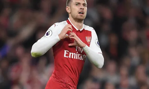 Aaron Ramsey rực cháy trong màu áo Pháo thủ
