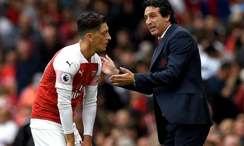 "Ozil có thể làm được nhiều hơn thế và đáng được trân trọng"