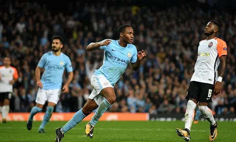 Aguero hỏng 11m, Man City vẫn thắng dễ Shakhtar Donetsk