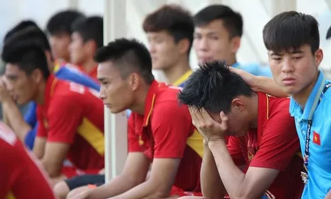 Ai “bắt bệnh, chữa bệnh” cho một nền bóng đá?