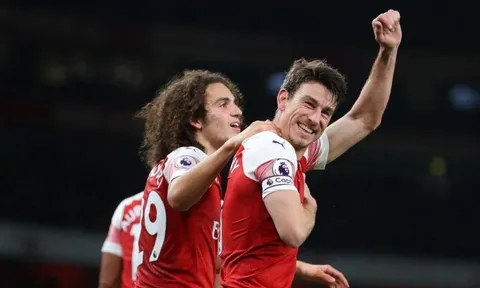 Laurent Koscielny: Người khổng lồ vác Arsenal trên vai