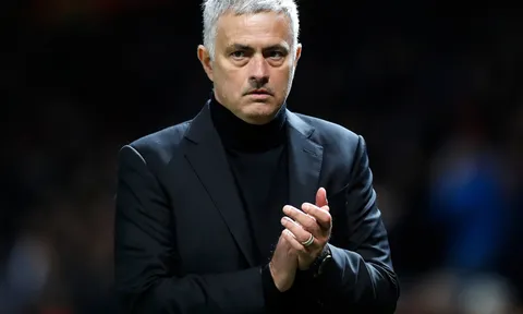 'Mourinho đã cống hiến rất nhiều cho M.U và xứng đáng nhận được sự tôn trọng'