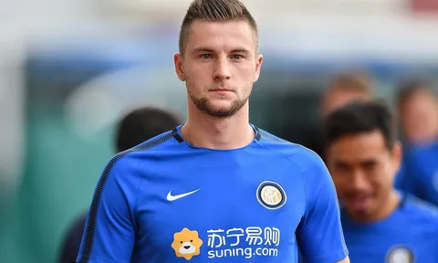 Man Utd nhận tin mới từ Skriniar, tính "nẫng tay trên" Liverpool