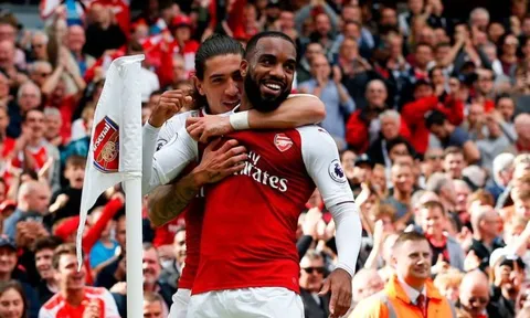 Alexandre Lacazette 'kể khổ' ở Arsenal