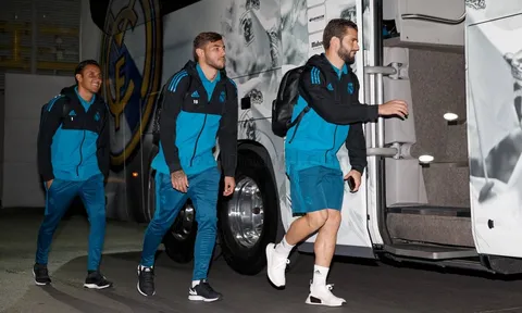 Ăn mặc "xì tai", sao Real Madrid sẵn sàng chiến Tottenham