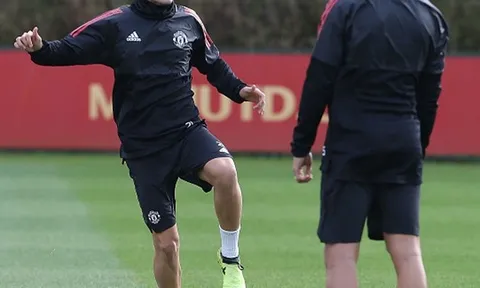 Ander Herrera tươi như hoa, chờ trận khai màn Champions League