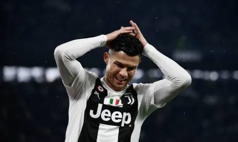 Phản ứng đáng buồn của Ronaldo khi bị các đồng đội 'phá game'