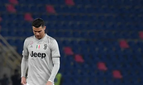 Ronaldo buồn thiu ngày bị 'thần đồng' Juventus cướp sân khấu