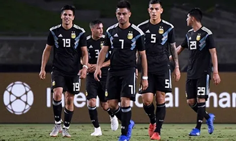 Không Messi hay Aguero, đã có con trai Simeone giúp Argentina thắng đậm