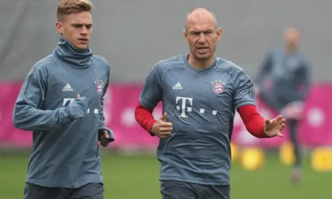 Arjen Robben xuống sắc thấy rõ trong năm cuối hợp đồng cùng Hùm xám