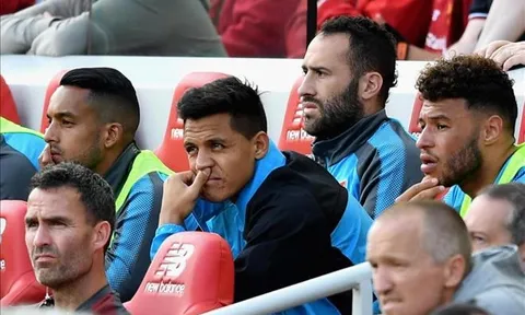 Cuộc tháo chạy ở Arsenal: Sau Chamberlain và Mustafi là ai?