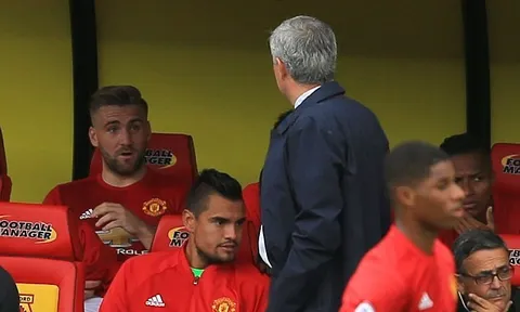 Arsenal & Chelsea tranh nhau 'hàng thừa' của Mourinho