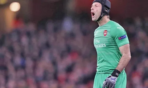 Arsenal chia điểm, Petr Cech vẫn hài lòng vì một điều