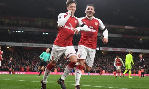 Arsenal đang biến Emirates thành pháo đài