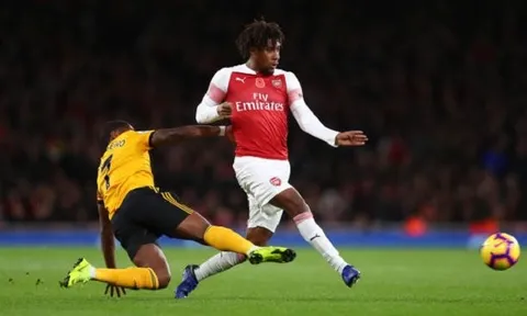 Arsenal là 1 trong 2 đội "chậm chạp" nhất Premier League