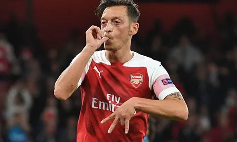 Có Ozil, để Ramsey đi cũng được