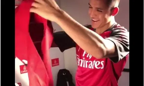 Arsenal tung chiêu CỰC DỊ giữ chân Sanchez