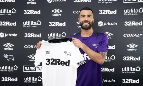 Ashley Cole CHÍNH THỨC tái ngộ Frank Lampard tại Derby County