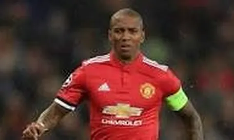 Ashley Young, ngôi sao chạy cánh thầm lặng của Quỷ Đỏ