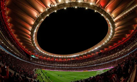 Atletico 1-0 Malaga: Chào mừng sân đấu mới thật lộng lẫy
