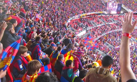 Atletico thông báo không bán vé cho các CĐV Barcelona