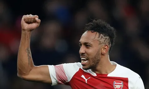 Một Arsenal hồi sinh, một Aubameyang trưởng thành