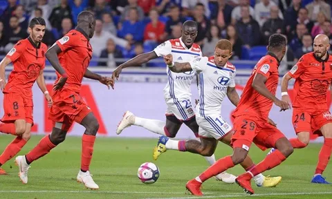Balotelli trở lại, Nice giành 3 điểm đầu tay