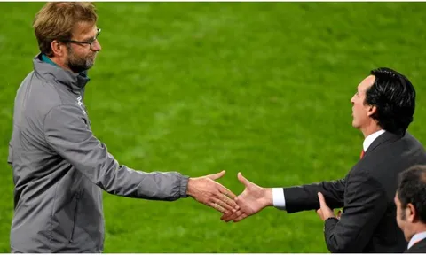 Bạn có biết Emery từng khiến Klopp khóc hận thế nào không?