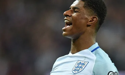 Bàn thắng đẳng cấp của Rashford vào lưới Slovakia