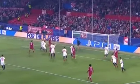 Bàn thắng 'mở màn' hiệp 1 tưng bừng của Liverpool trước Sevilla