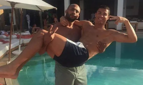 'Bạn trai' tin đồn của Ronaldo đã ra tù