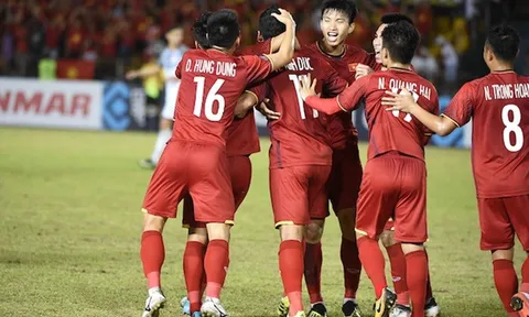 Báo Châu Á chỉ ra cái tên chơi hay nhất tuyển Việt Nam: Không phải Văn Đức