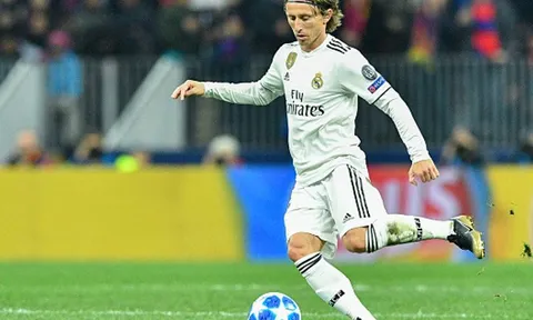 Báo động đỏ: Quên Man Utd đi, Real và Bayern mới đáng nguy