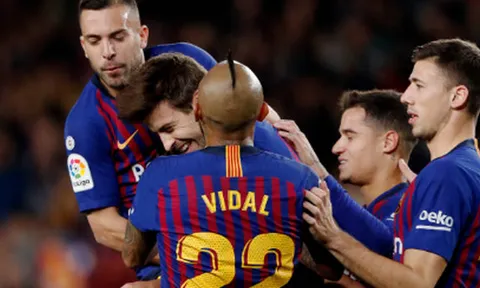 Barca đánh chìm 'Tàu ngầm vàng', ngôi đầu La Liga lại đổi chủ