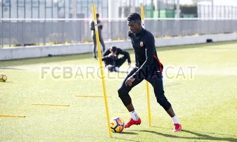 Barca đón loạt ngôi sao trở lại tập luyện
