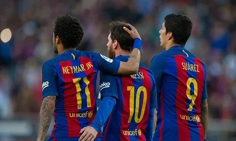Barcelona: Giữ chân Messi không quan trọng bằng tìm người thay Neymar