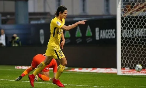 Bất chấp tin đồn, Cavani trên đường trở thành huyền thoại PSG