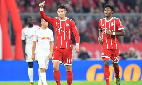 Sau vòng 10 Bundesliga: Bayern lên đỉnh; Dortmund tệ hại