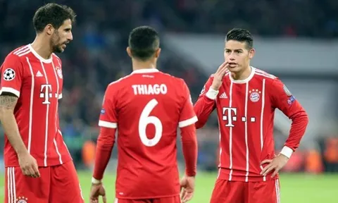 Những vấn đề của Bayern Munich: Hơn cả việc sa thải Ancelotti