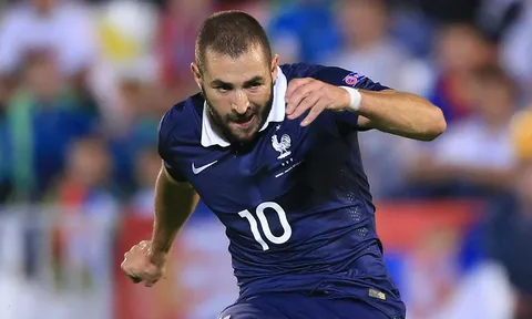 Benzema lên tiếng cầu cứu, xin truyền thông buông tha