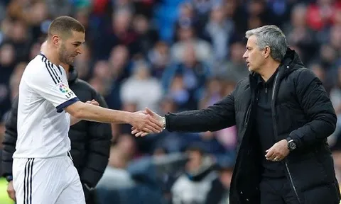 Benzema từng mất bình tĩnh khi bị Mourinho so sánh với chó mèo